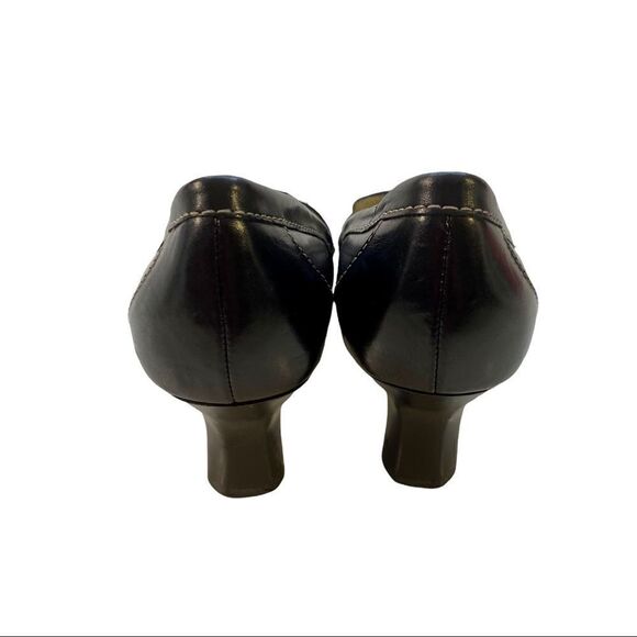 AK iflex black low heel pumps w/ silver accents in ladies size 6M - Picture 4 of 5